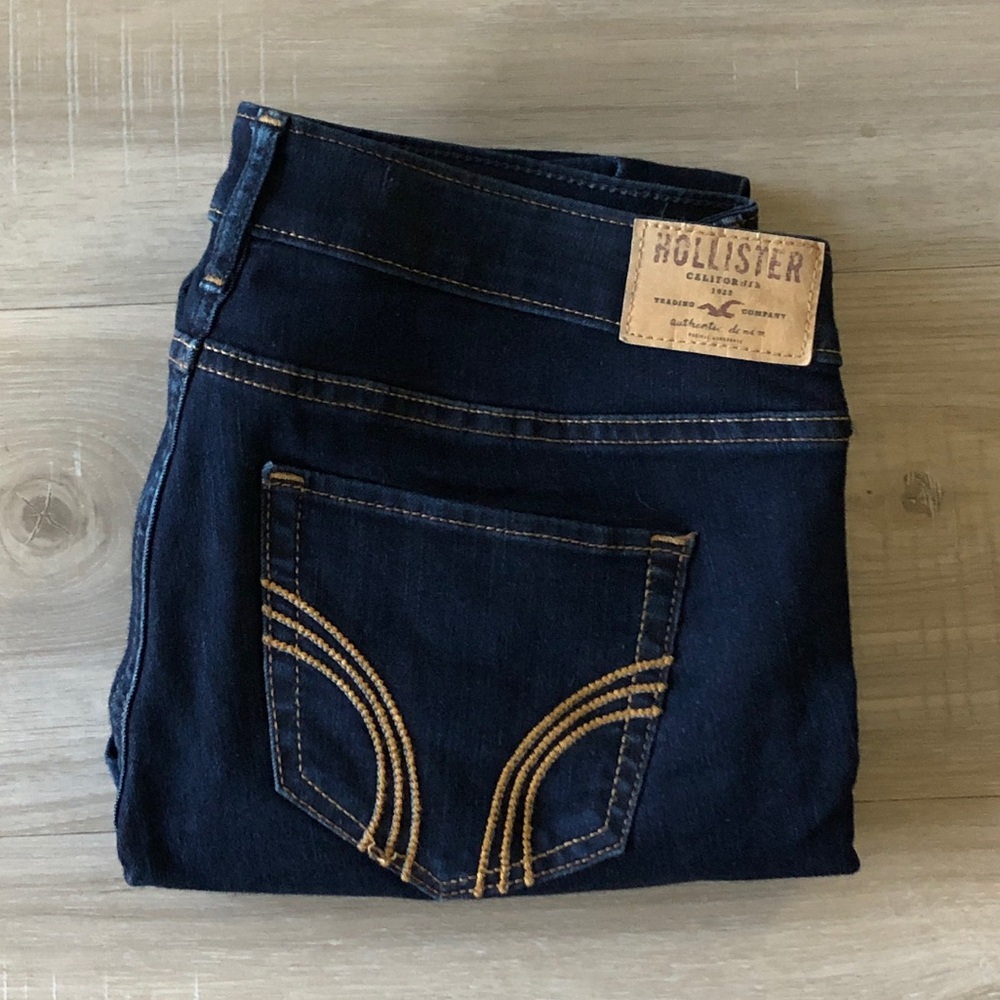 Dark wash Hollister jeans